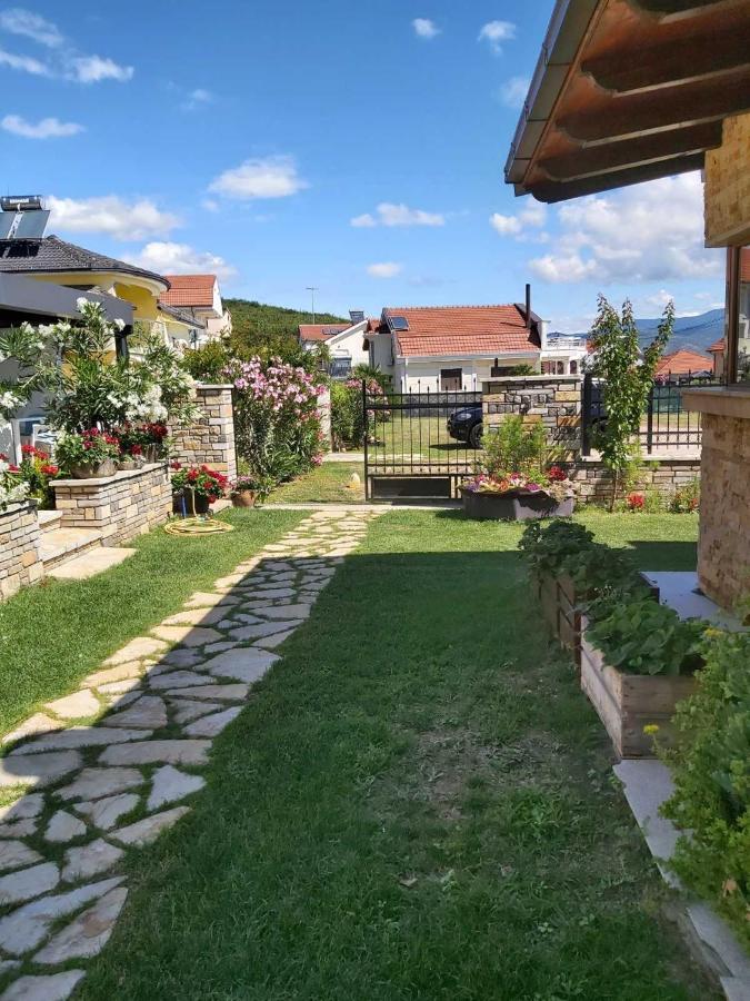 Apartments And Villas Janev Dojran Bagian luar foto