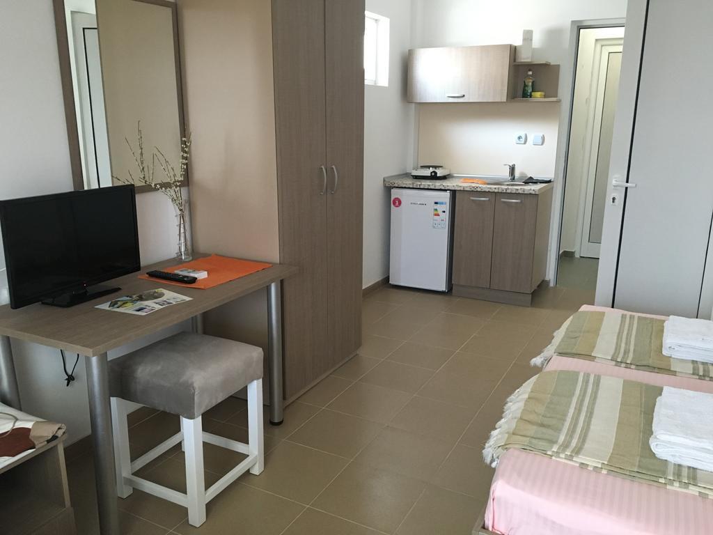 Apartments And Villas Janev Dojran Bagian luar foto
